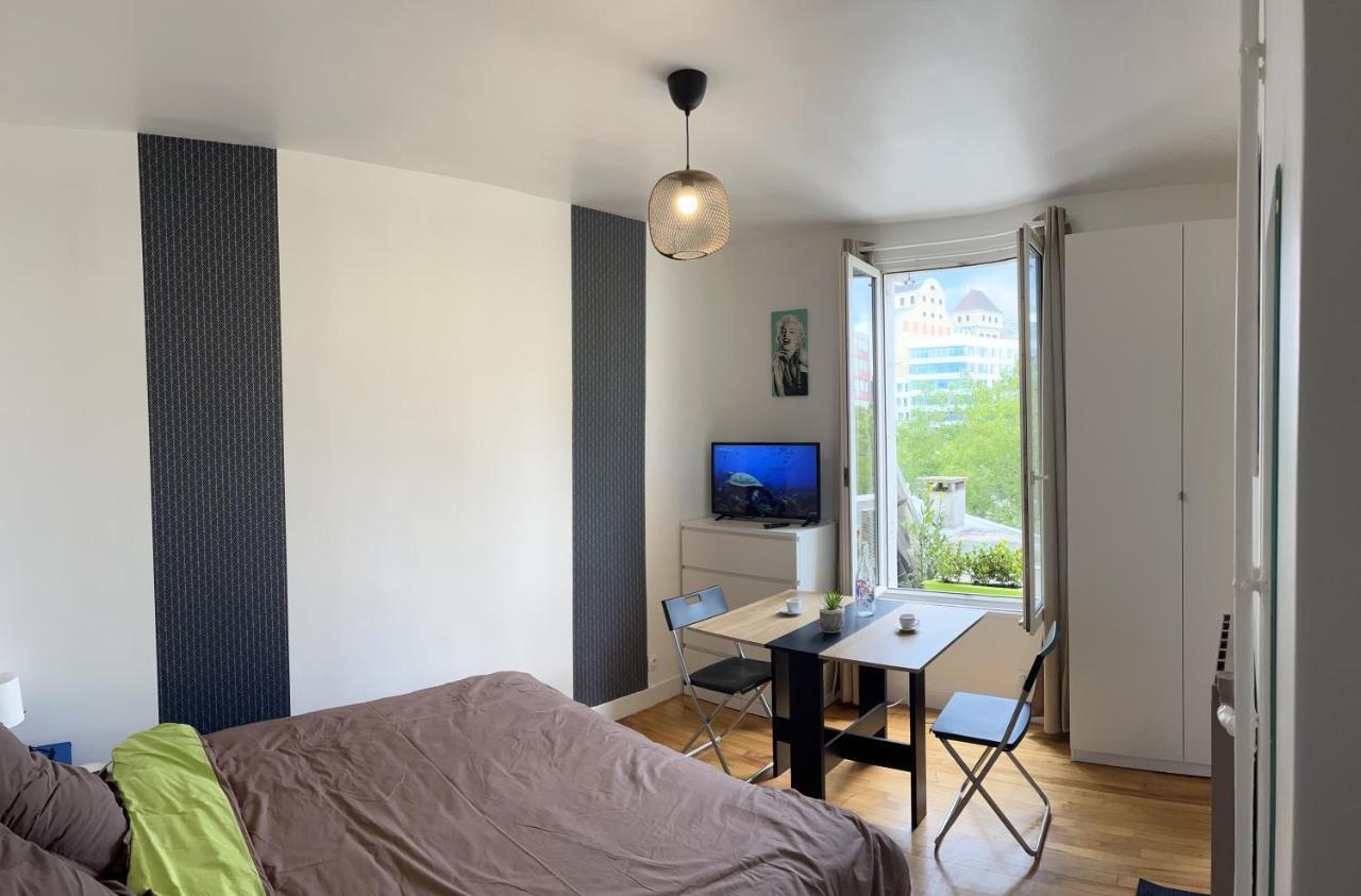 Studio De Charme Pantin Exterior photo
